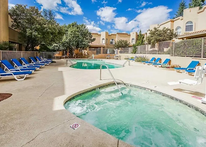 Springs 1br Loft With Access